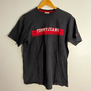 Vintage Tommy Hilfiger t shirt